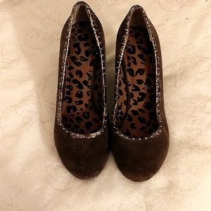 Jessica Simpson Light Brown Suede Round Toe Pumps